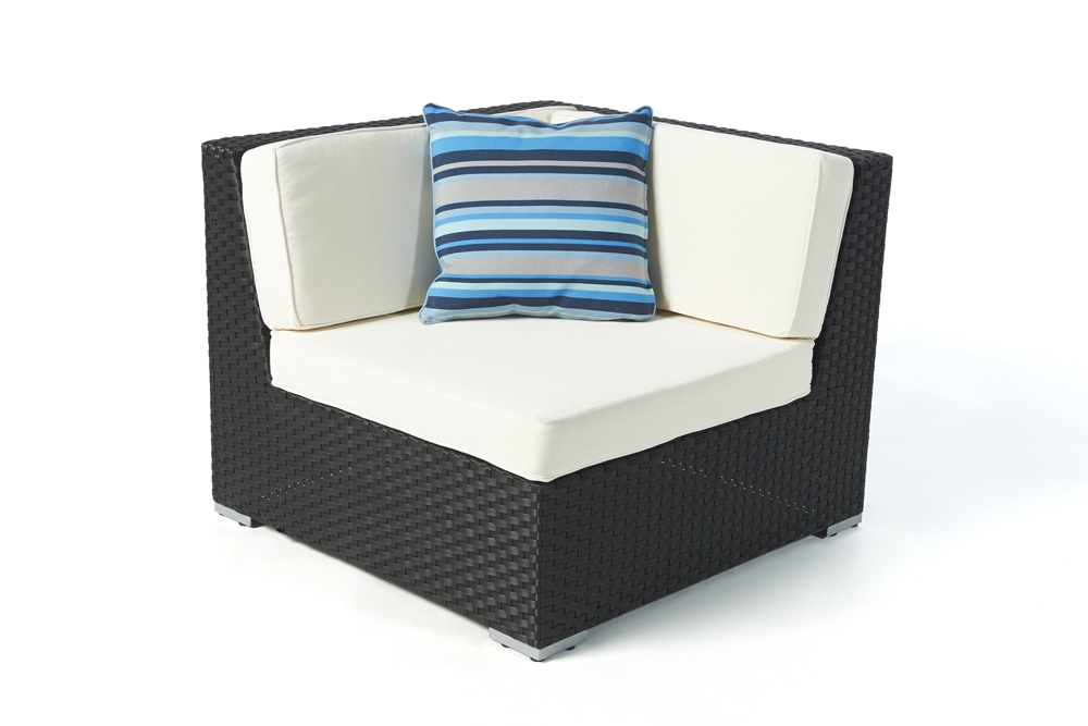 Rattanmöbel: Zierkissen The blue stripes