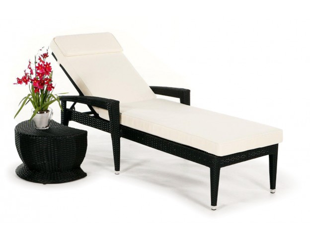 Rattan Liege Florentina mit Beistell Hocker black