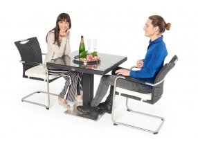 kleiner rattan tisch 2 stuehle neo schwarz