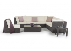 Rattanlounge mit dickn Kissen braun